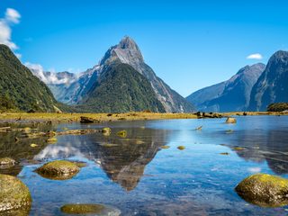 20210208172902-Fiordland National Park with mountains.jpg